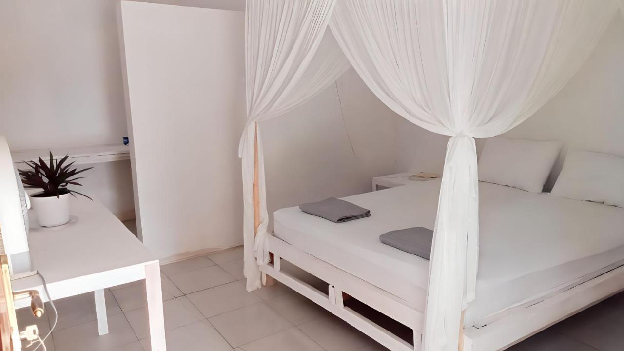 The Village Rua Beach Homestay Exteriör bild